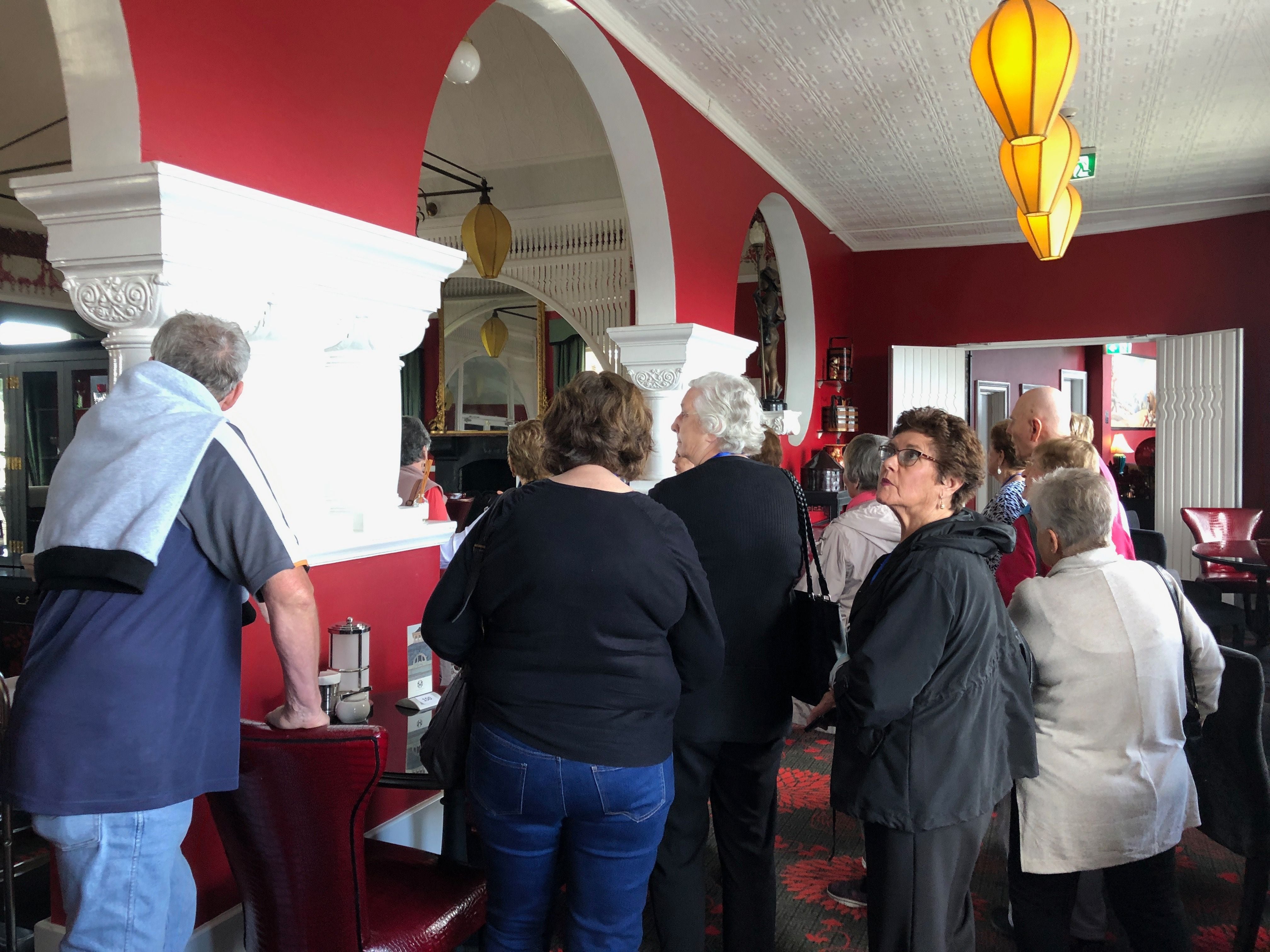 Hydro Majestic Public Day Tour Image -5da9266682ed3